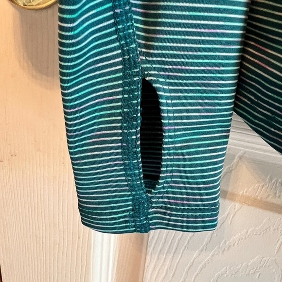 Tek Gear Workout Baselayer Women's Athletic Top Green & Purple Sz Small - Picture 4 of 5